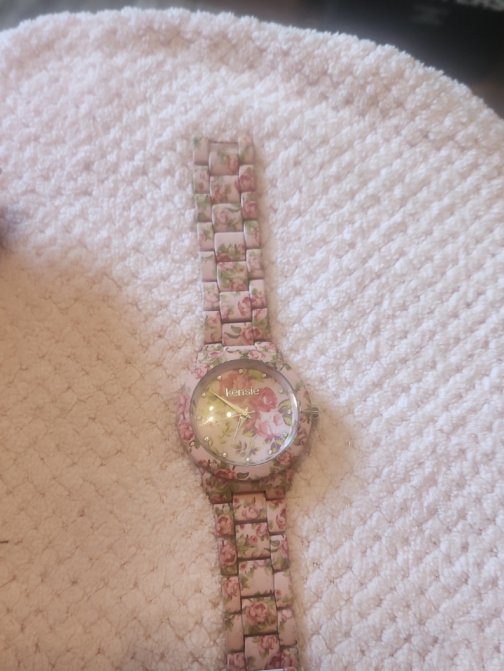 😎Kensie Pink Floral Print Bracelet Watch